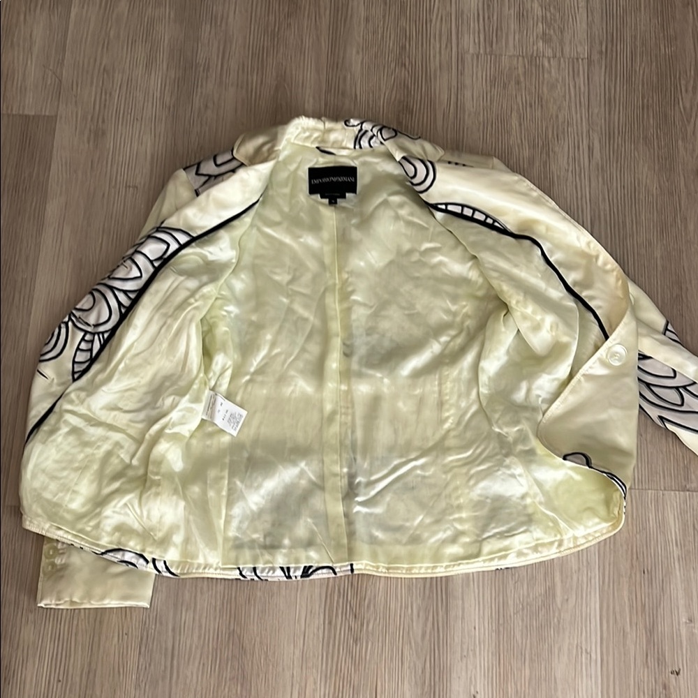 Emporio Armani Cream Blazer with Artistic Print - Picture 5 of 7